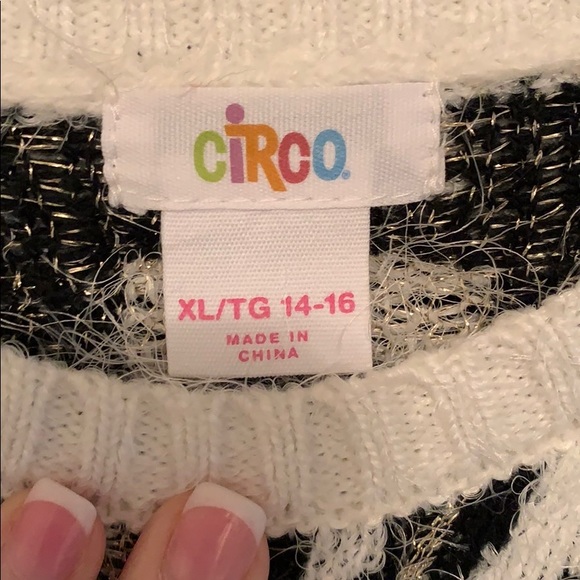 Brand new Sweater - Picture 2 of 4